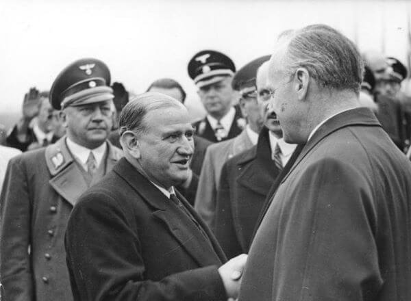 Eduard Daladier i Joachim von Ribbentrop podczas konferencji monachijskiej w 1938 roku. Zdjęcie za: Wikipedia CC BY-SA 3.0./Bundesarchiv Bild 183-H13007